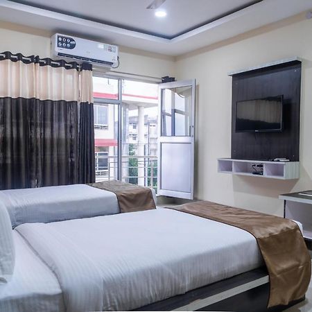 The Four Season Hotel Dimapur Ngoại thất bức ảnh