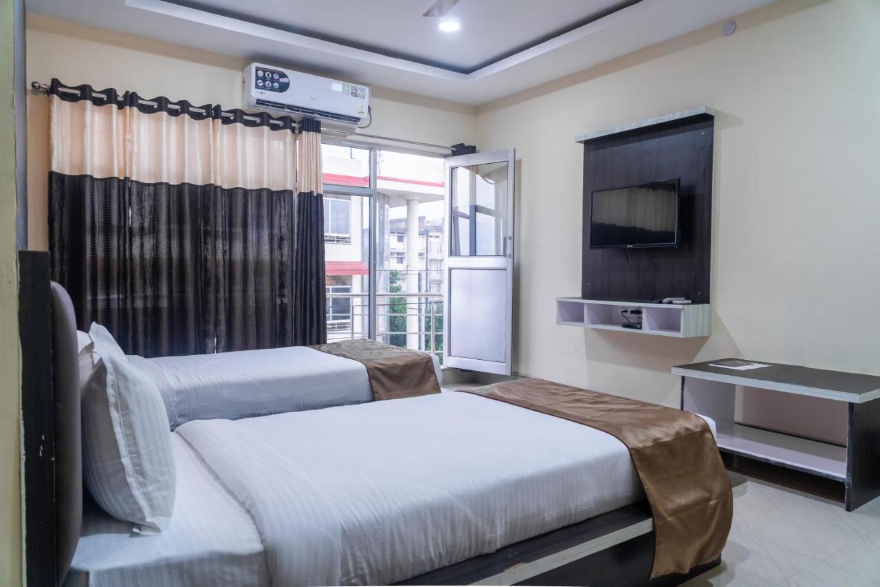 The Four Season Hotel Dimapur Ngoại thất bức ảnh